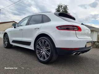 Porsche Macan S