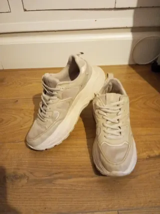 Bambas Pull&Bear Beige Mujer Talla 40