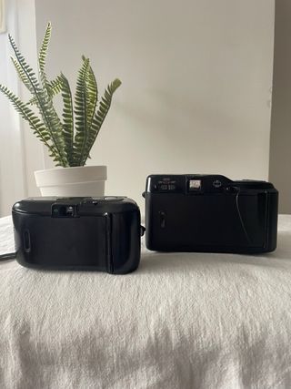 Pacchetto 2 Fotocamere Canon [AZ-100 e Sure Shot Tele]