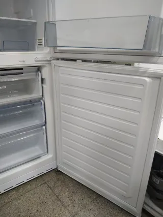 Nevera Combi Balay 1.85x60cm No Frost