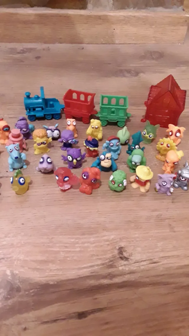 Lote Figuras Zomlings