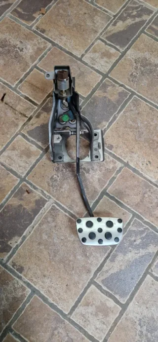 Pedal Freno Lexus IS300