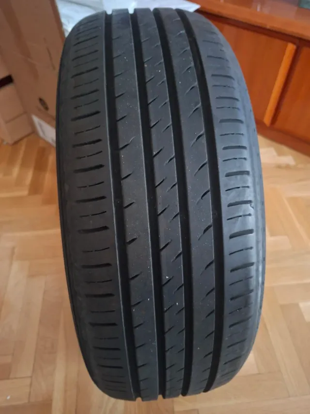 75% 205/55 R16 91V KUMHO ECOWING RUEDA COCHE