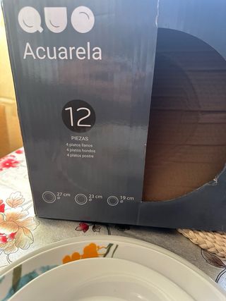 Lote de platos nuevo!! 12 piezas