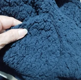 Chaquetón reversible azul y burdeos