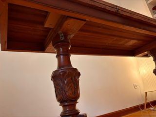 Mesa antigua extensible de madera