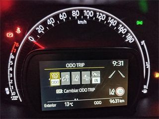 TOYOTA Aygo X Cross 1.0 VVT-I 72CV Play