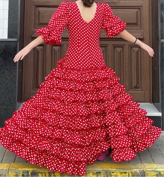 Traje de Flamenca Rojo de Lunares Talla 38/40
