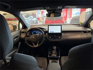 TOYOTA Corolla Cross Style Hybrid 200
