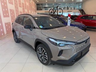 TOYOTA Corolla Cross Style Hybrid 200