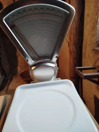 Báscula antigua de comercio