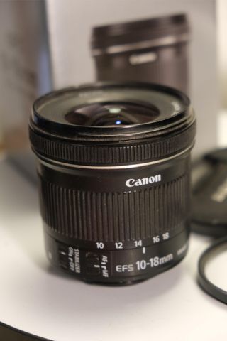 Objetivo Canon EFS 10-18mm f/4.5-5.6 IS STM
