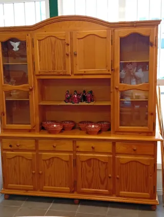 Alacena de Pino con Puertas de Cristal