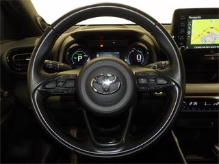 TOYOTA Yaris 1.5 120H Style