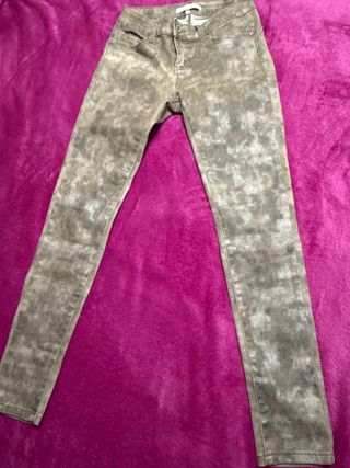 Pantalón elástico estampado