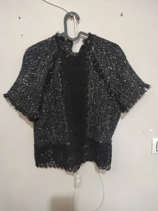 Blusa Zara Tweed con Encaje