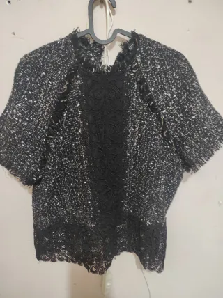 Blusa Zara Tweed con Encaje