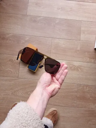 Gafas Louis Vuitton Negras y Doradas