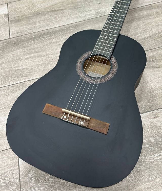 Guitarra Clásica Negra - miniatura 2