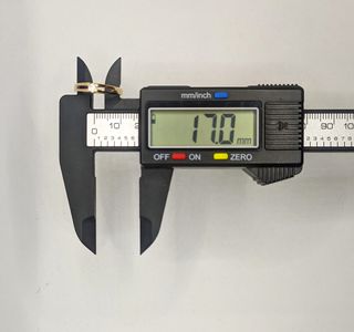 Solitario de oro de 18k circonita, 3.01 g, T-14.