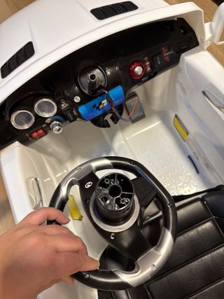 Mercedes Batería Roto