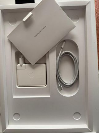 MacBook M1 Pro 16" 16GB 512GB Plata