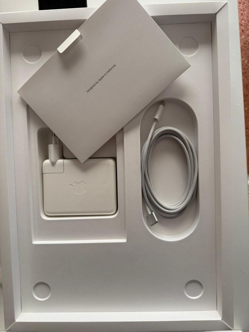 MacBook M1 Pro 16" 16GB 512GB Plata afbeelding 4
