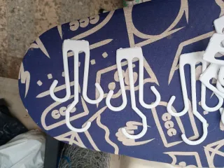 Perchas para zapatos de plástico blanco