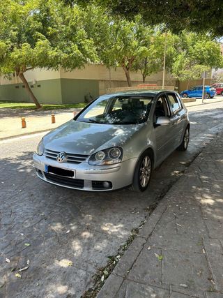 Volkswagen Golf 2004