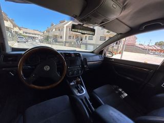 Volkswagen Golf 2004