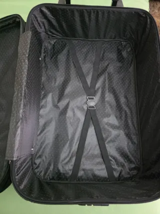 Maleta mediana sin estrenar