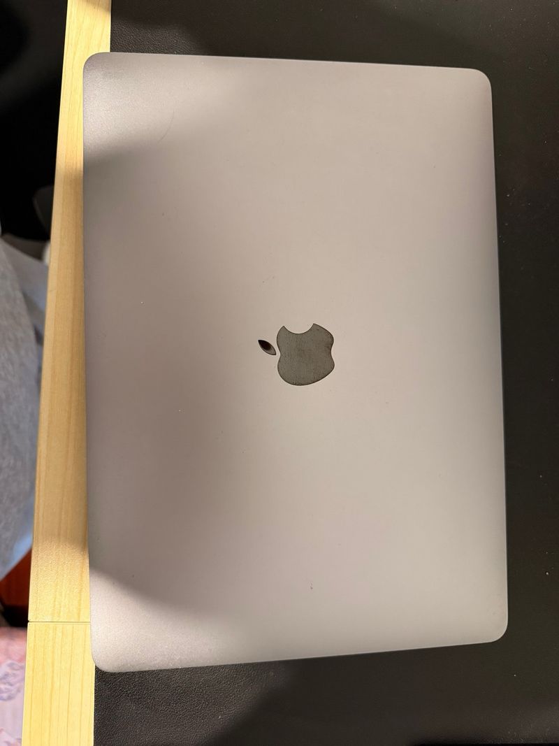 MacBook Pro 16GB RAM 512GB