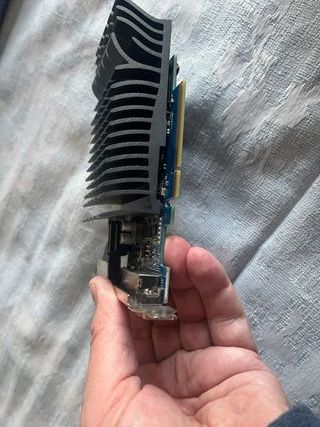 ASUS GeForce GT 730 LP 2GB GDDR3 Tarjeta Gráfica