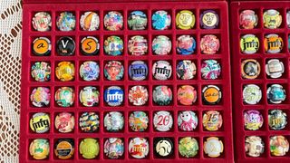 184 Placas/chapas de Cava *Josep M ferret *y Colet