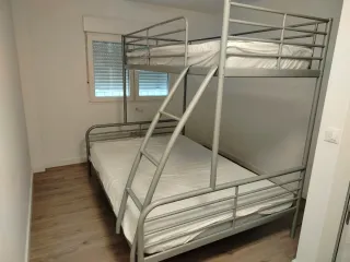 Litera con cama matrimonio y cama individual