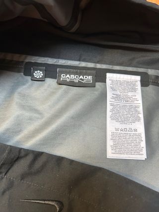 Chaqueta Nike ACG Anorak Morado Negro