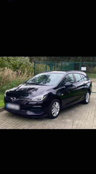Opel Astra 2021