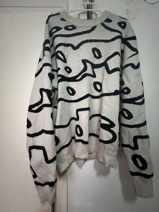 Sudadera con estampado abstracto