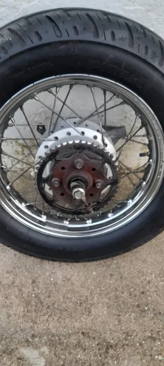 Rueda Trasera Daelim Daystar