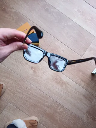 Gafas Louis Vuitton Negras y Doradas