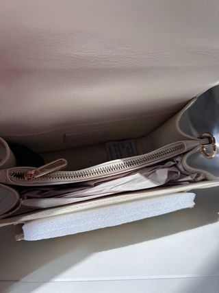 Bolso Tous blanco con detalles plateados