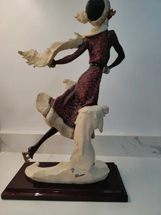 Figura Giuseppe Armani Patinadora Invierno