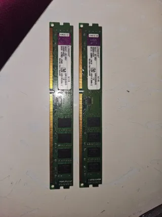 2x Kingston KVR1333D3N9/2G DDR3 RAM 2GB