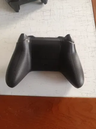 Controller Xbox One Serie X/S Nero e Rosso