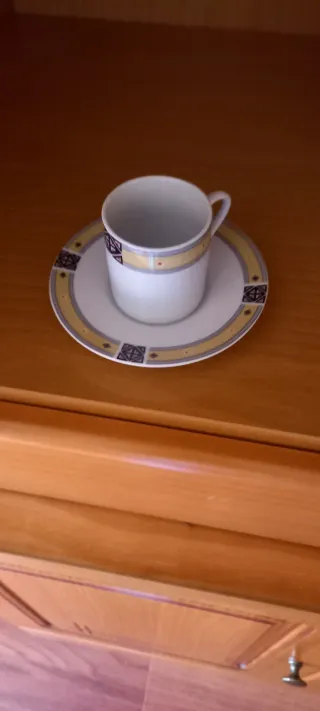 Set de platos, cuencos, bandeja y juego de café