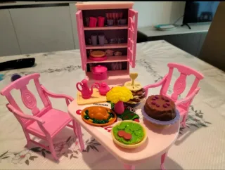 Sala da pranzo Barbie