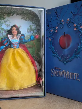 Muñeca Blancanieves Disney Mattel Live Action