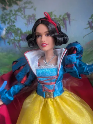 Muñeca Blancanieves Disney Mattel Live Action