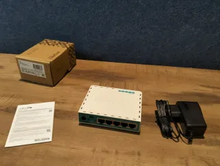 Router Mikrotik Hex RB750GR3 5 Puertos Gigabit