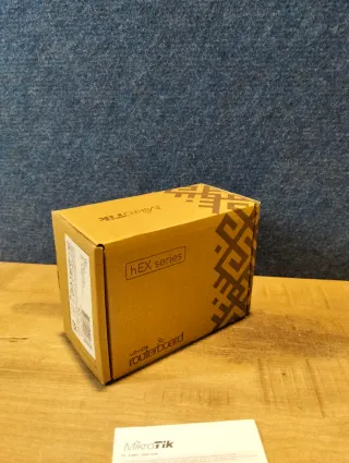 Router Mikrotik Hex RB750GR3 5 Puertos Gigabit